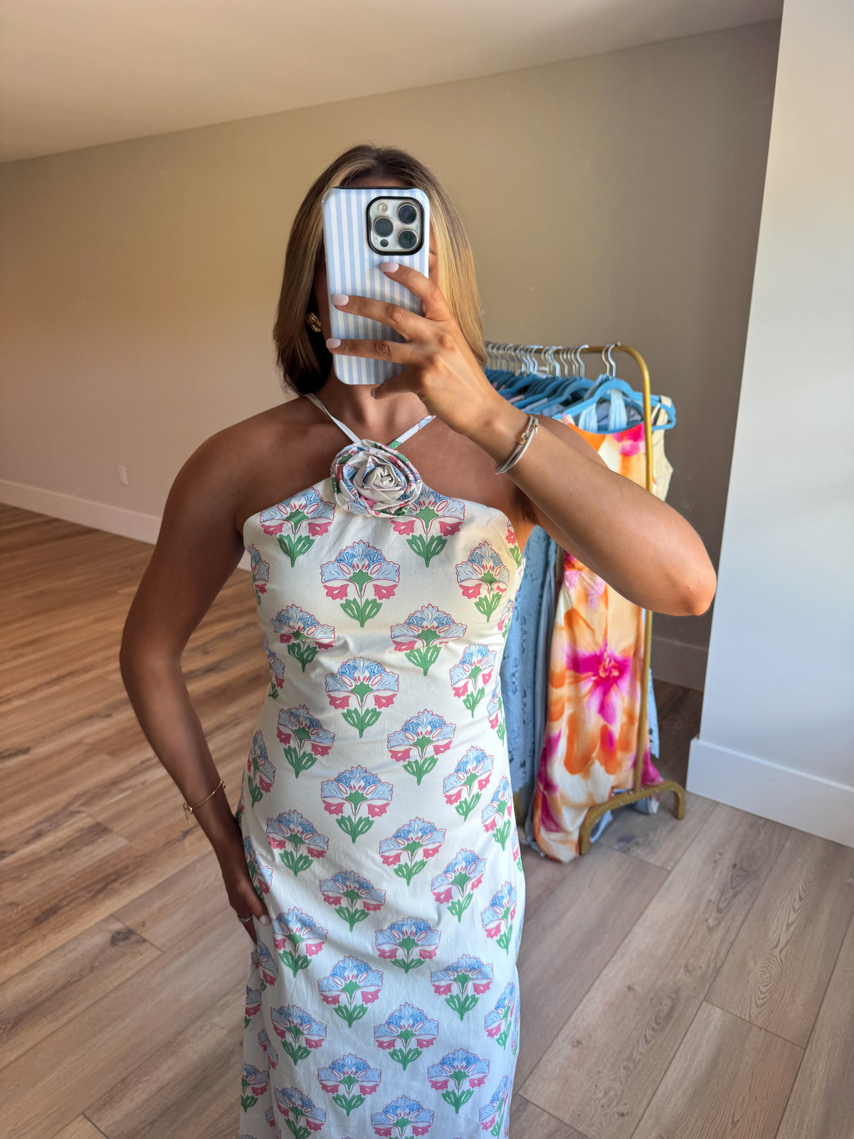 Island Bouquet Midi Dress