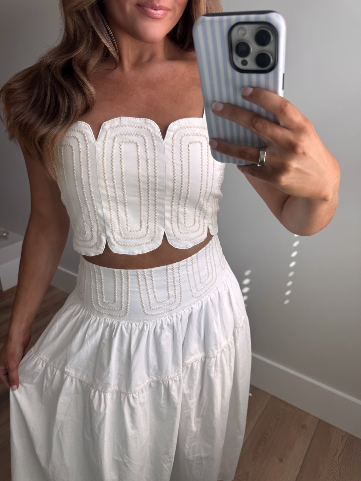 The Game Day Set - White/Taupe