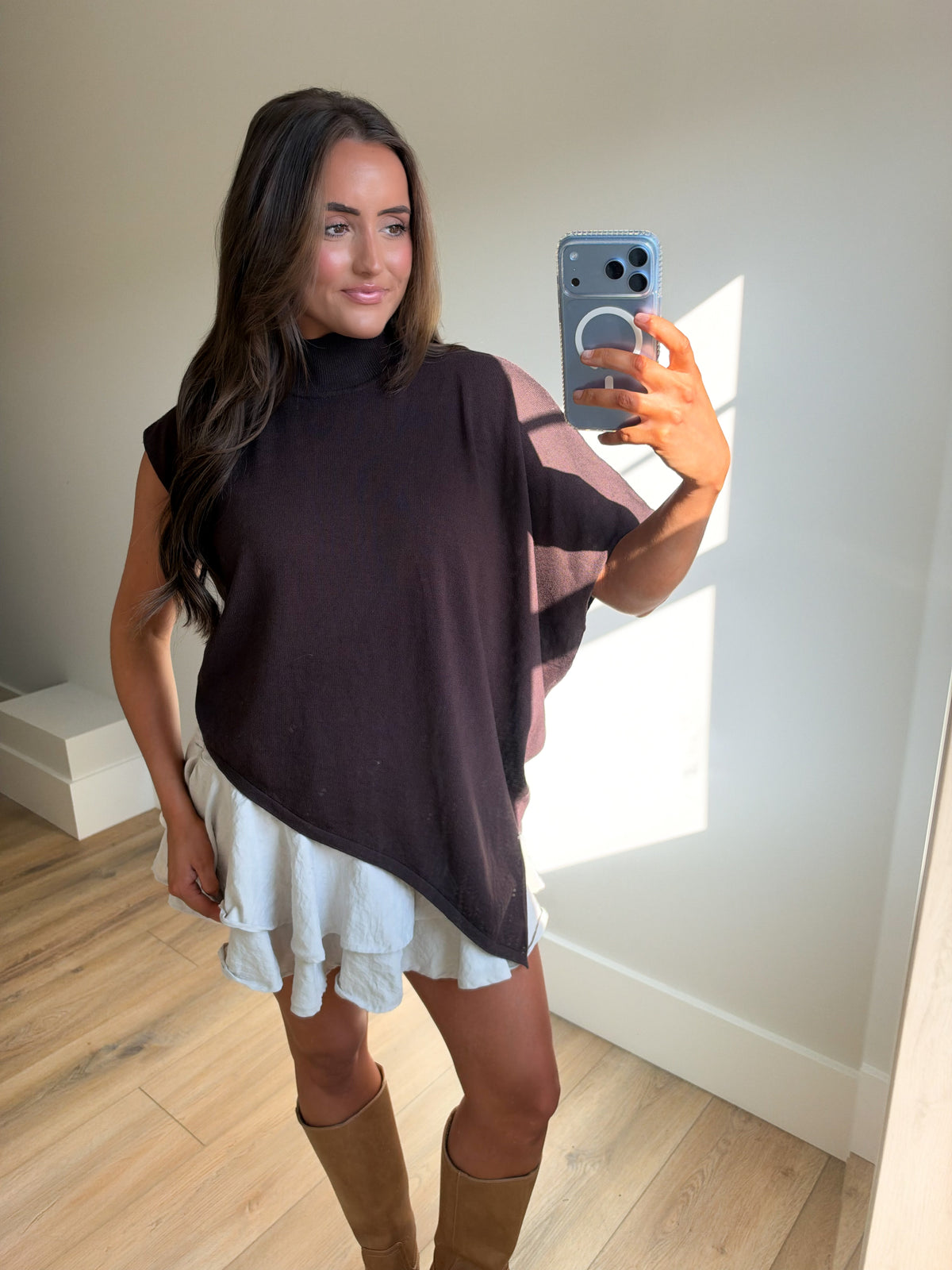 The Hazel Mockneck Hem Line Top